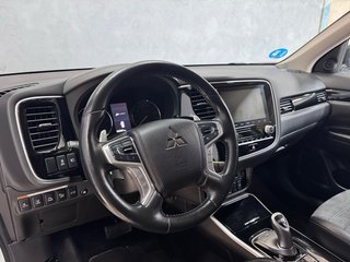 Mitsubishi Outlander 2021