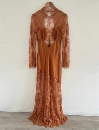 Vestido Zara satén y encaje naranja T/S