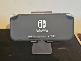Nintendo Switch Lite con scatola e caricatore