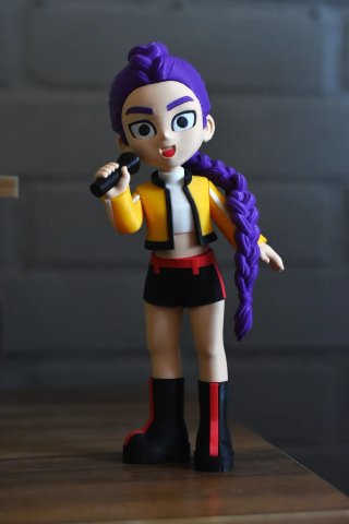 Figura Rumi K-Pop Demon Hunters 25cm