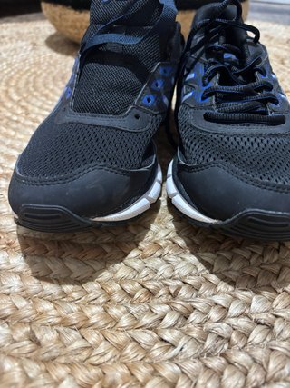 Zapatillas Asics Negras y Azules