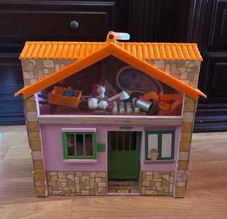 Granja de muñecas con animales y casa