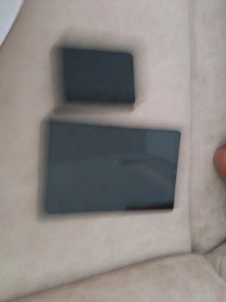 Tablet Lenovo Negra con detalle