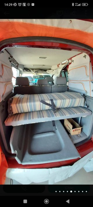 Volkswagen Caddy 2009