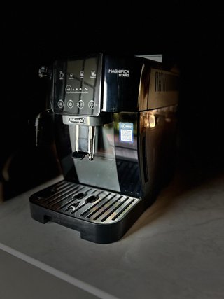 Cafetera DeLonghi Magnifica Start