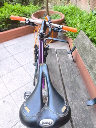 Bicicleta Giant 28' Híbrida Trekking Montaña
