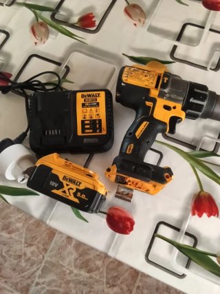 TALADRO DEWALT PERCUTOR BATERÍA DCD996