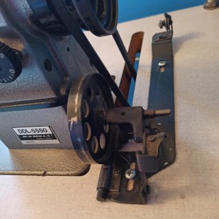 Máquina de coser JUKI DDL-5550