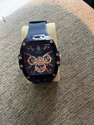 Reloj Guess Azul y Plateado