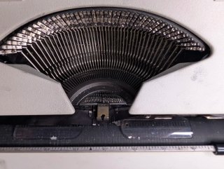 Máquina de escribir OLYMPIA Traveller de Luxe