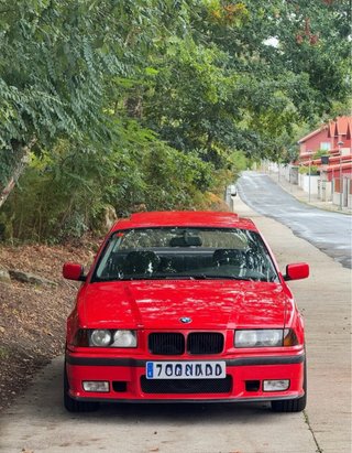 BMW 328i e36