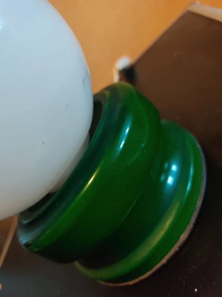Lámparas de mesa verdes y blancas