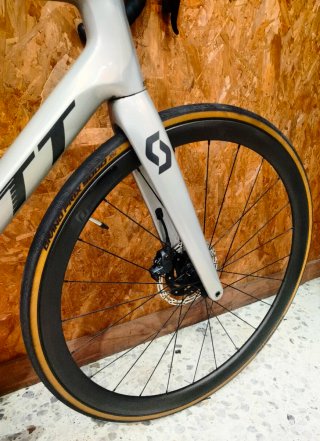 Scott Addict RC 10 Sram electrónico ruedas carbono