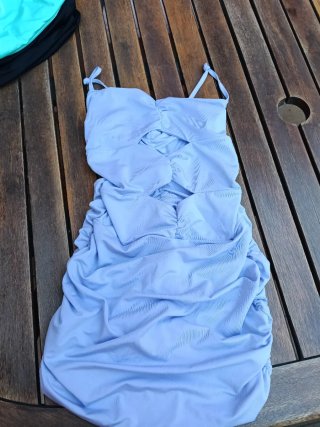 Vestido lila fruncido. Precio negociable