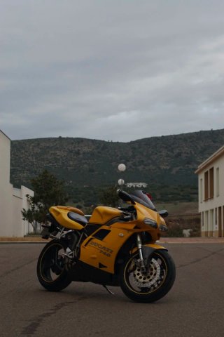 Ducati 748s