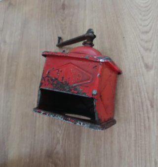 Molinillo de café antiguo ELMA rojo