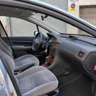 Peugeot 307 solo 85.000km automático etiqueta ZBE