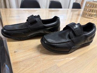Zapatos Escolares Geox Niño Negro Velcro