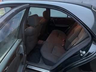 Mercedes-Benz W 210 E 300 Negro