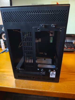 Caja ITX LianLi PC-Q07 Negra