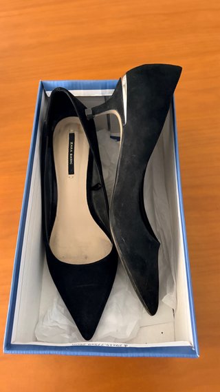 Zapatos de tacón Zara Basic negros