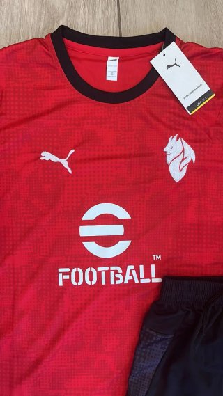 Completo calcio Milan Puma