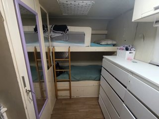 Caravana fija + avancé+ sobre avancé y cocina