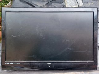 TV OKI 22 V22DHDUVI HD HDMI TDT con soporte pared