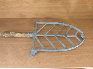 Bases para planchas de carbón antiguas