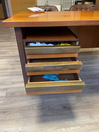 Mesa de oficina de madera maciza