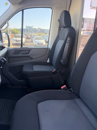 •	Volkswagen Crafter 2.0tdi 140cv 35Chasis CS BL 2