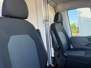 •	Volkswagen Crafter 2.0tdi 140cv 35Chasis CS BL 2