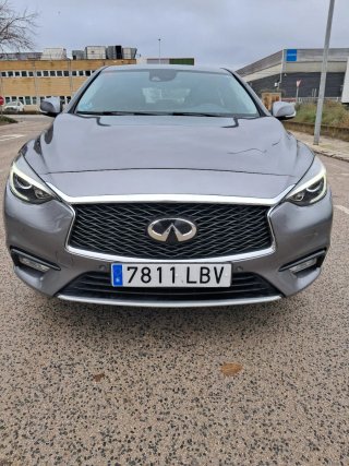 Infiniti Q30 2019