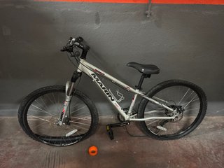 Bicicleta Marin HT