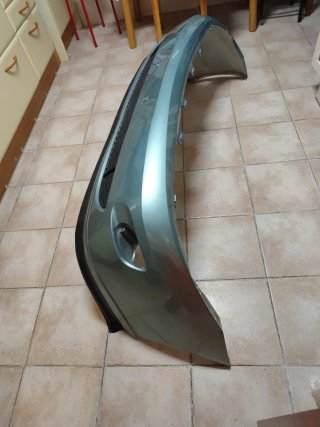 Paragolpes delantero coche