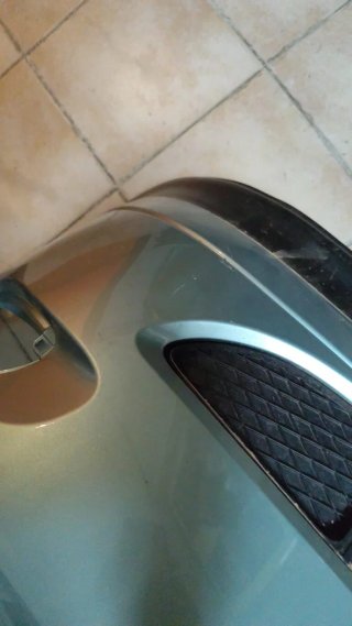 Paragolpes delantero coche