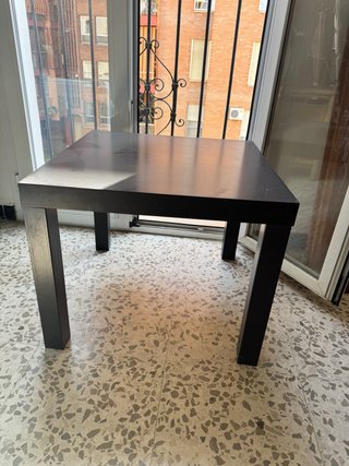Mesa auxiliar cuadrada negra IKEA