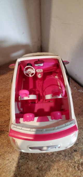 Coche Fiat 500 Barbie Mattel