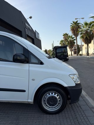 Mercedes-Benz Vito 110 CDI FURGON 2013