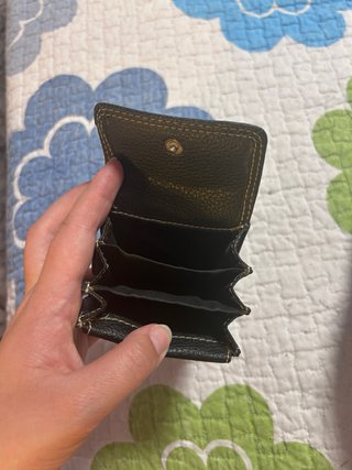Monedero negro