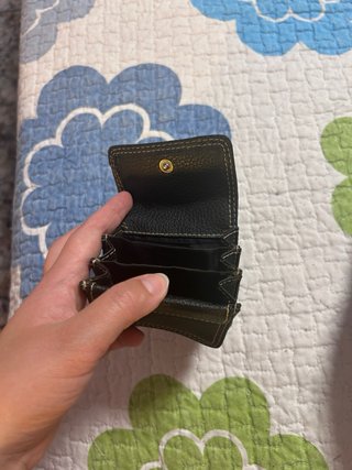 Monedero negro