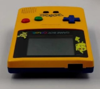 Game Boy Color POKEMON funzionante.