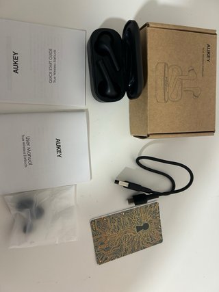 Fone Bluetooth AUKEY Preto e Branco 10 unidades