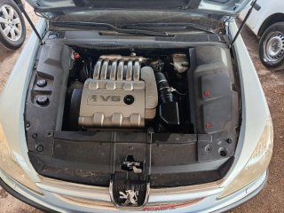 Peugeot 607 2000