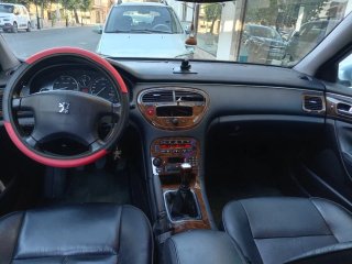 Peugeot 607 2000