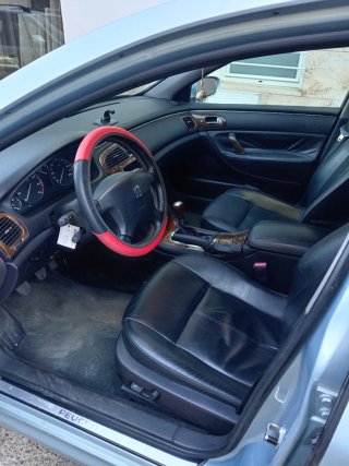 Peugeot 607 2000