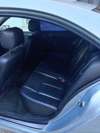 Peugeot 607 2000