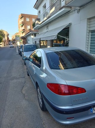 Peugeot 607 2000
