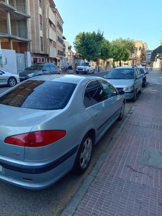 Peugeot 607 2000