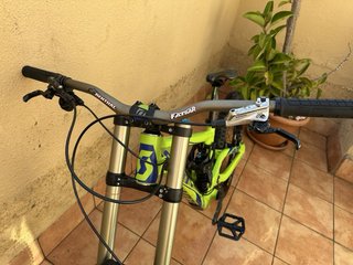 Scott Gambler DH L – Fox 40 / Saint + 2 Mavic EX72